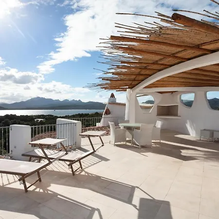 Le Case Di Capriccioli Lejlighedshotel 4*